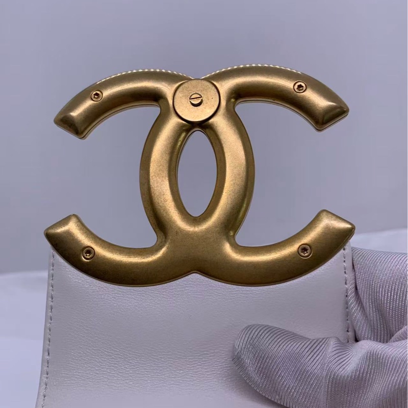 24cChanel香奈兒大logo托特包白色羊皮芯片款-7