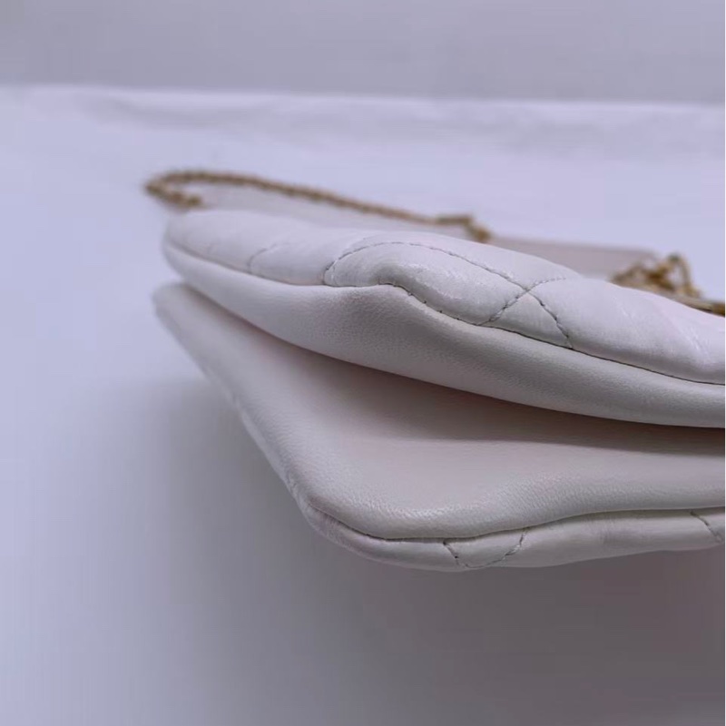 24cChanel香奈兒大logo托特包白色羊皮芯片款-8