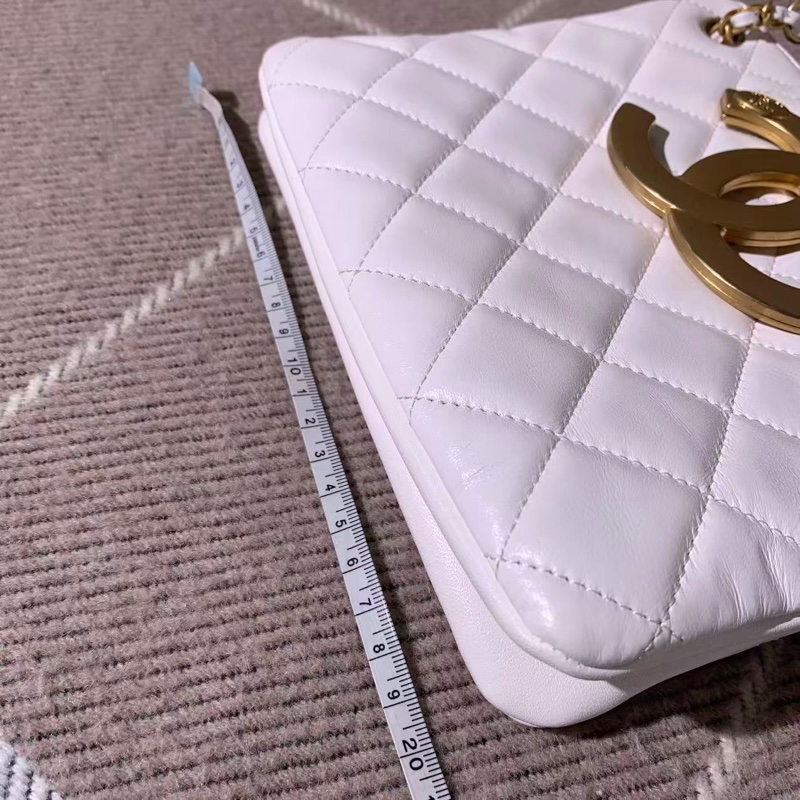 24cChanel香奈兒大logo托特包白色羊皮芯片款-14