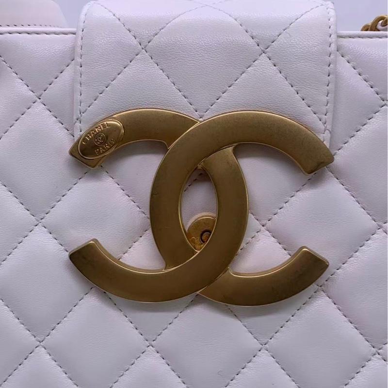 24cChanel香奈兒大logo托特包白色羊皮芯片款-18