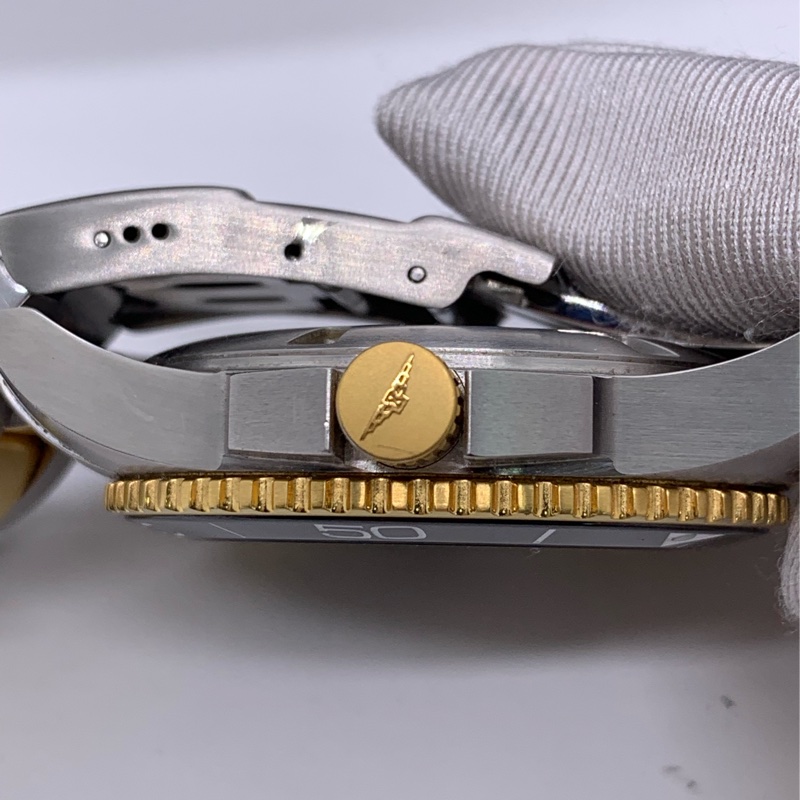 二手浪琴Longines康卡斯系列  型號:L3.781.3.56.7，自動機械機芯，表徑41毫米 精鋼間金，黑色太陽紋錶盤，陶瓷外圈，旋入式表冠，夜光刻度，日曆顯示，300米防水，72小時動力儲備，原始狀態，2025年購入-13