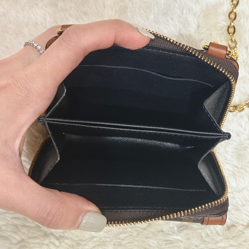 很少見的LV鏈帶斜背錢包 達芙妮 LV的拉鍊錢包出名好用 鈔票只需對折放-15