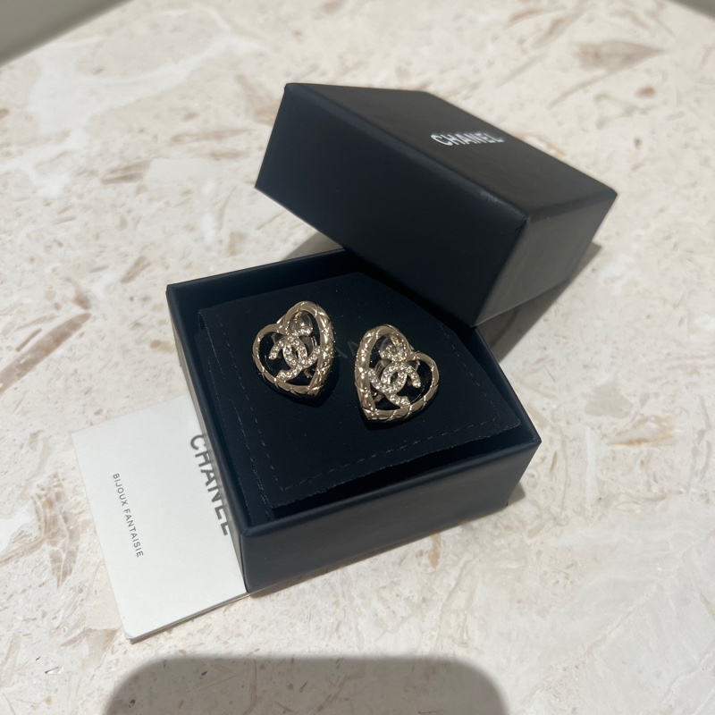 全新閒置Chanel 耳夾-1