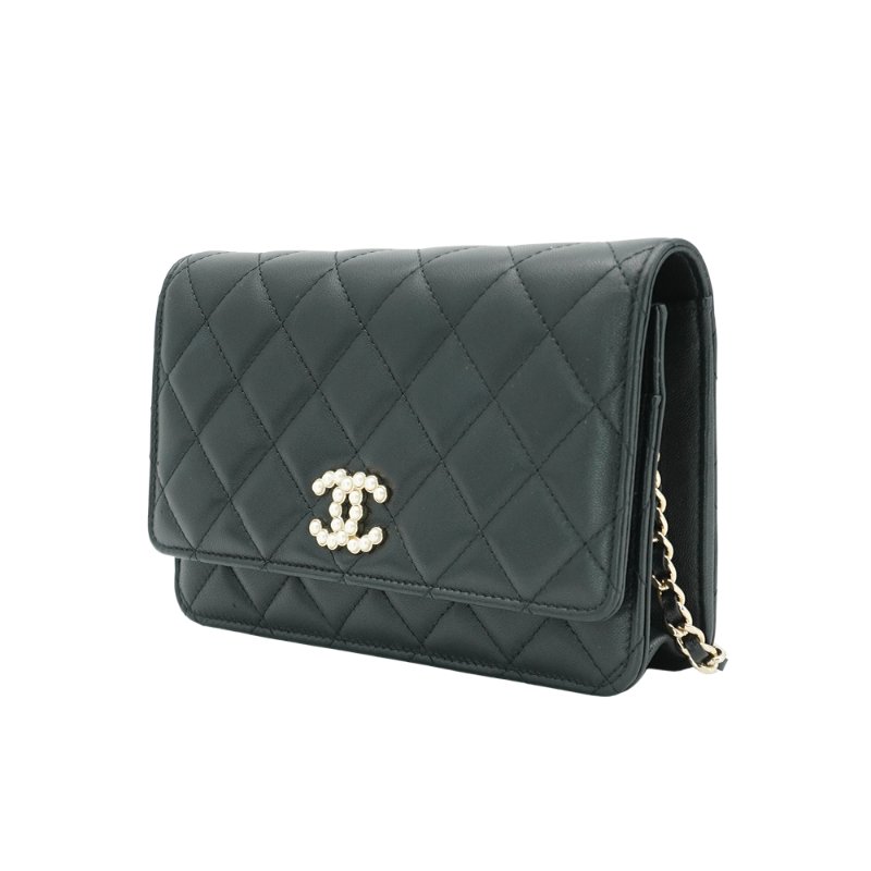 Chanel 展示品 羊皮淡金珍珠釦斜背包Woc(AP3807-黑)-1