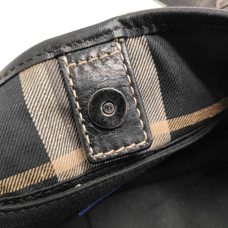 BURBERRY黑色織物手提包銀色五金-17