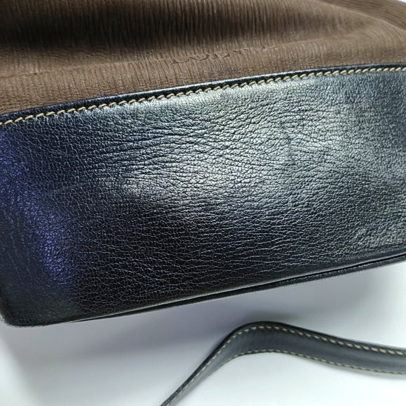 LOEWE水桶包深棕色牛皮壓紋斜挎包金色五金可拆卸肩帶-9