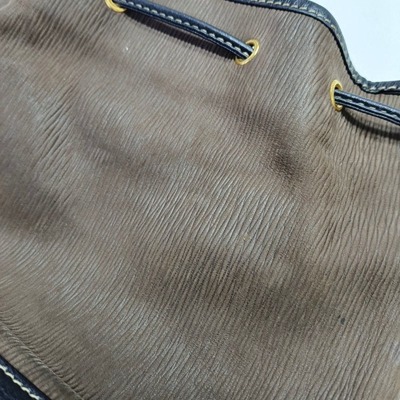 LOEWE水桶包深棕色牛皮壓紋斜挎包金色五金可拆卸肩帶-10