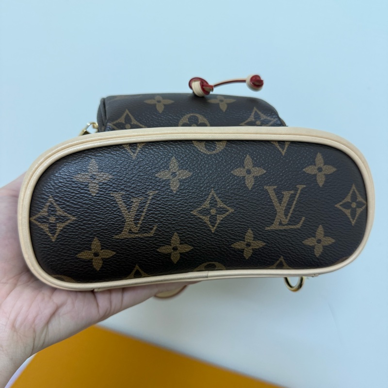 Louis Vuitton montsoyris mini-8