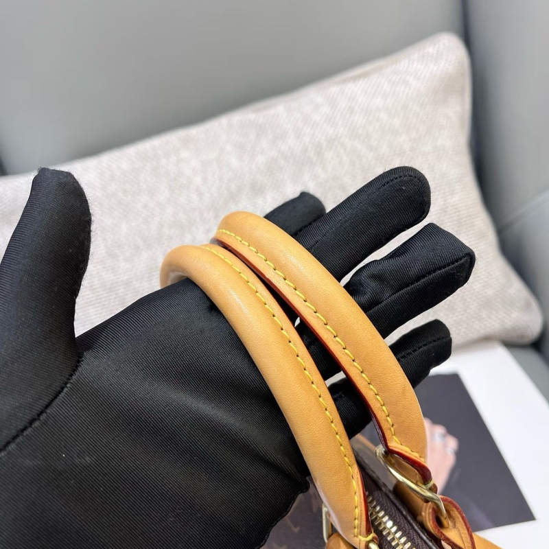 LV 老花alma bb老花貝殼包-6