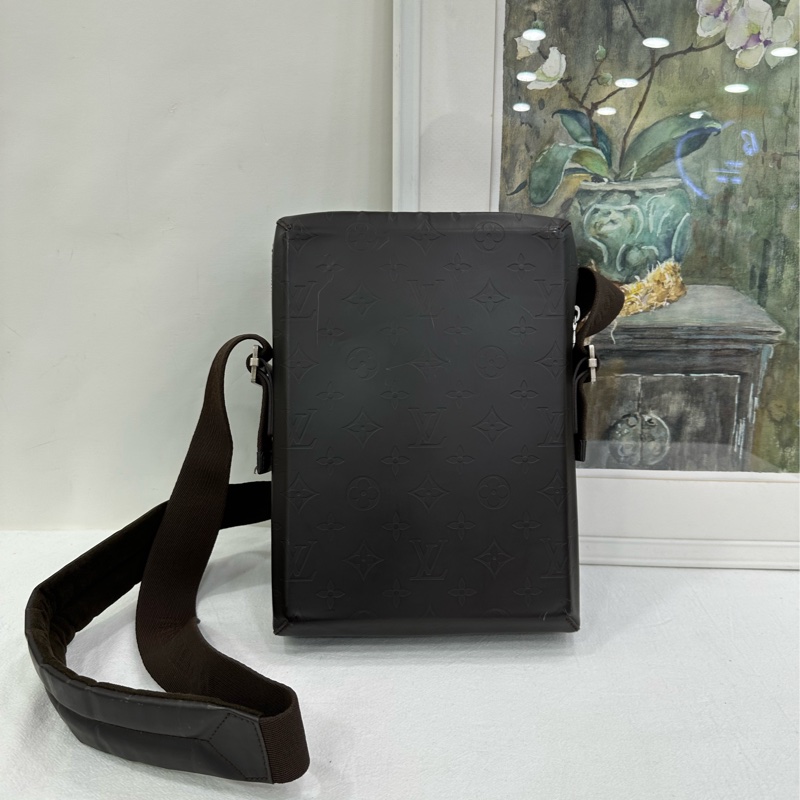 Lv路易威登 中古硬盒子 棕色老花 尺寸19x25-1