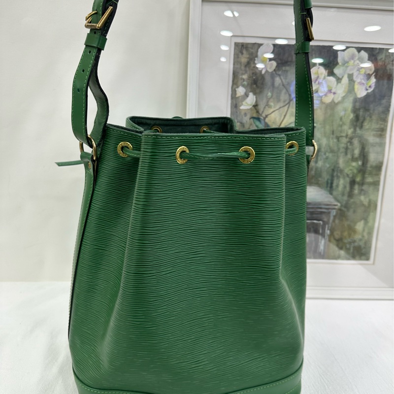 LV 綠色水桶-5