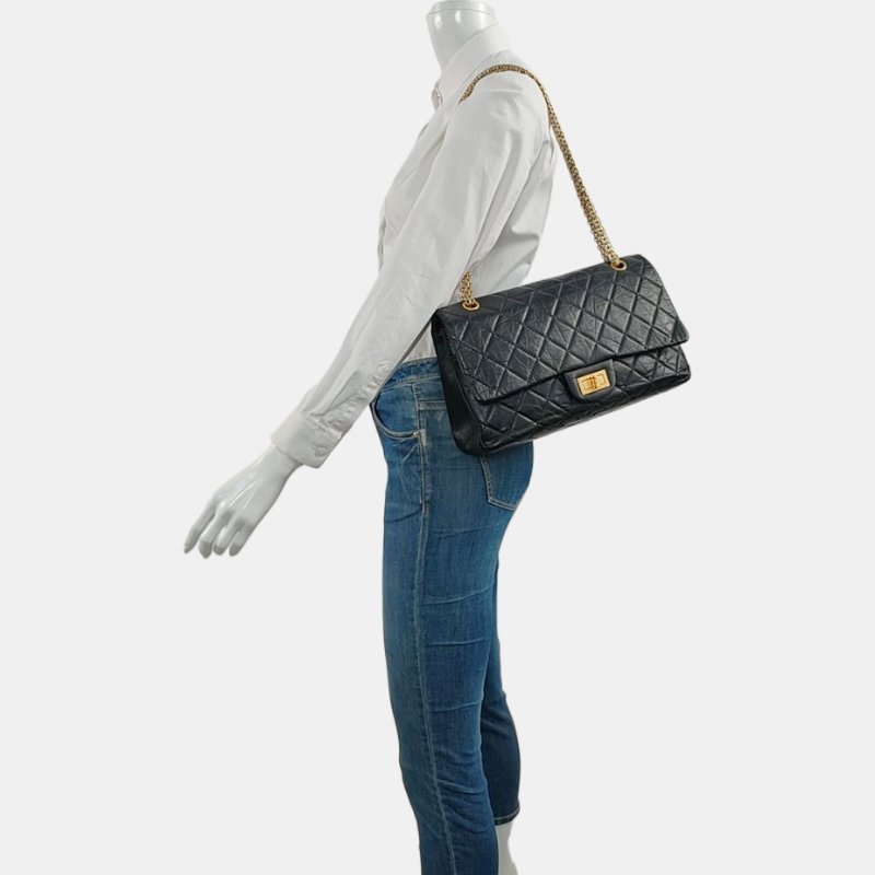 CHANEL 2.55 Maxi超大號黑色牛皮菱格紋絎縫單肩包金色五金15開-1