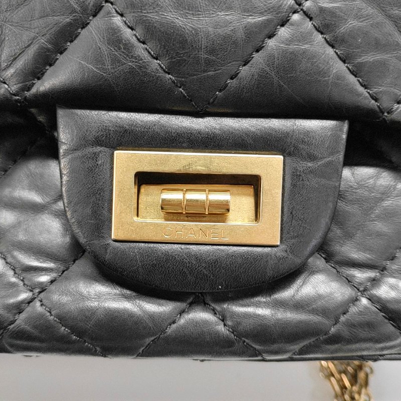 CHANEL 2.55 Maxi超大號黑色牛皮菱格紋絎縫單肩包金色五金15開-7
