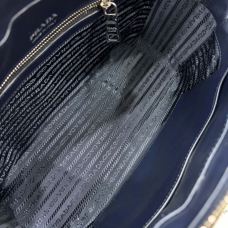 【全新品】Prada 深藍色Diagram全皮手提單肩包-8