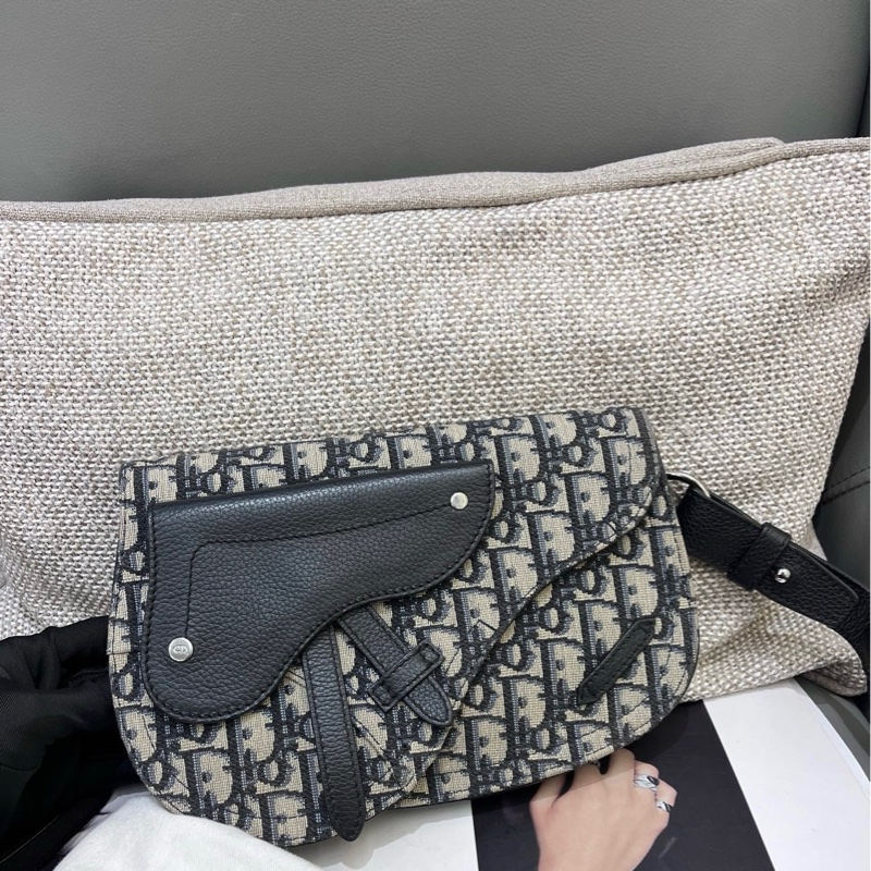 迪奧Dior老花saddle馬鞍包，男女通用款-0