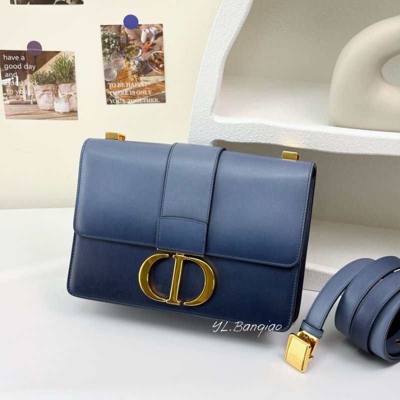 Dior 30 Montaigne藍色漸層牛皮金釦斜背包 M9203UMOS_M911-0