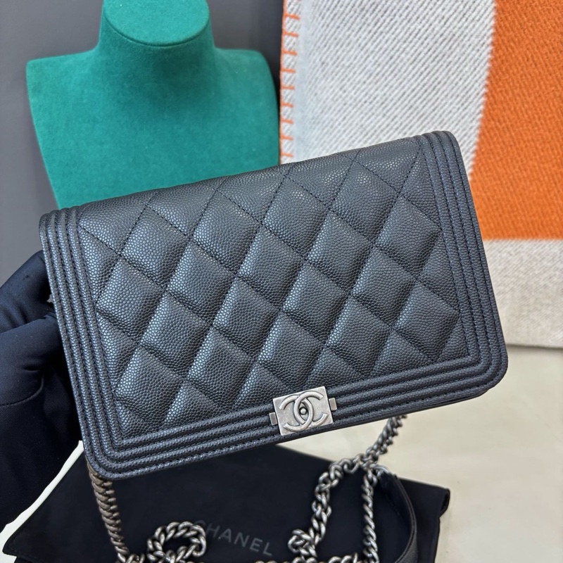 Chanel 黑銀荔枝紋牛皮leboy woc鏈條包-1