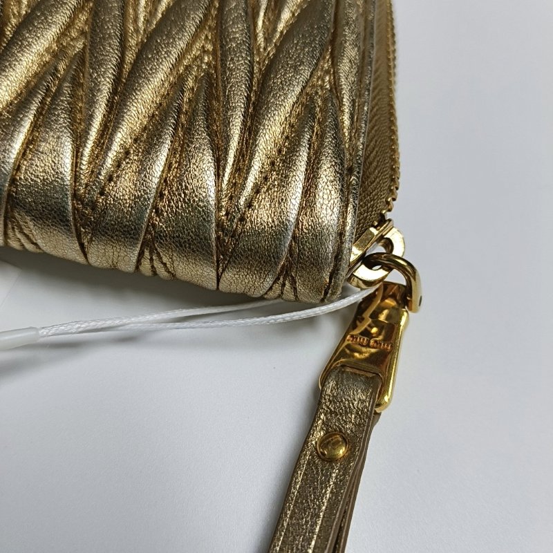 Miu Miu金色牛皮錢包金色五金 9.8新-11