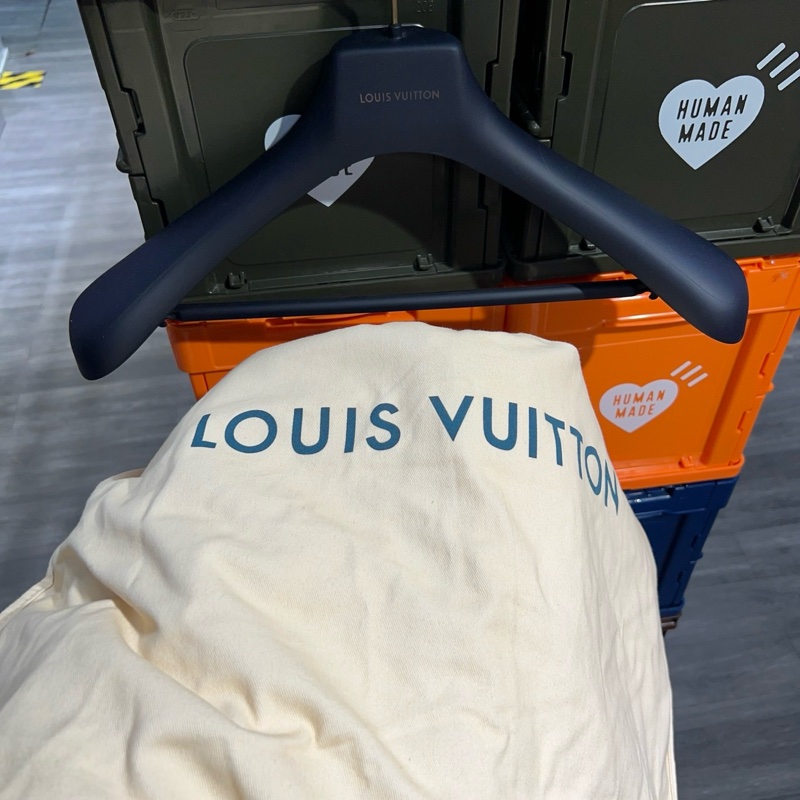 Lv 玩偶秀款外套 50碼-8