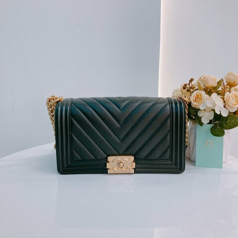 MS0435 Chanel 香奈兒 經典男孩 山羊紋 V紋 牛皮 黑金 Boy Chevron Medium Calfskin Black x GHW