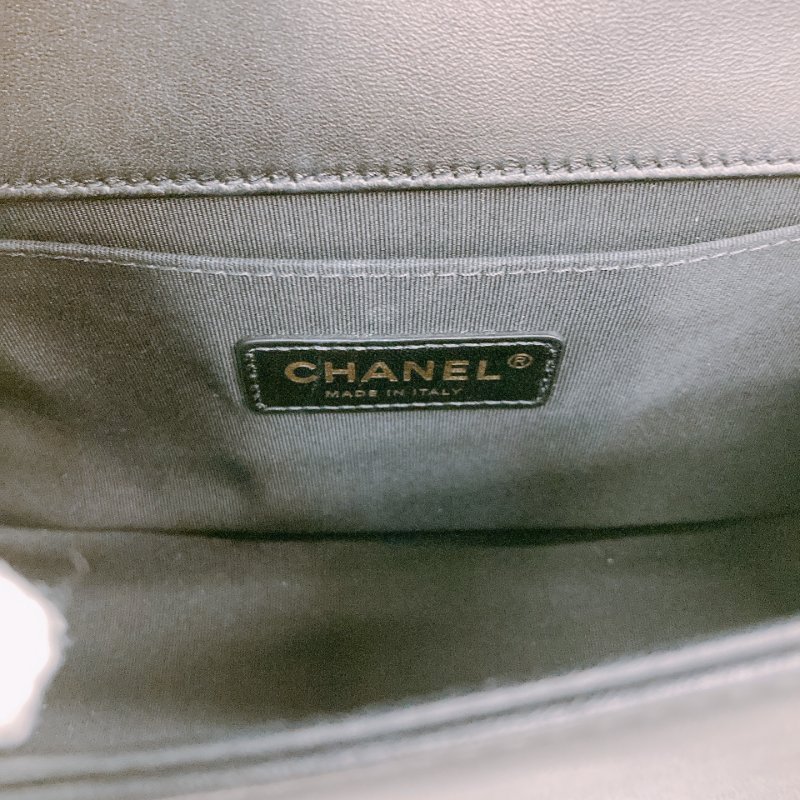 MS0435 Chanel 香奈兒 經典男孩 山羊紋 V紋 牛皮 黑金 Boy Chevron Medium Calfskin Black x GHW-13