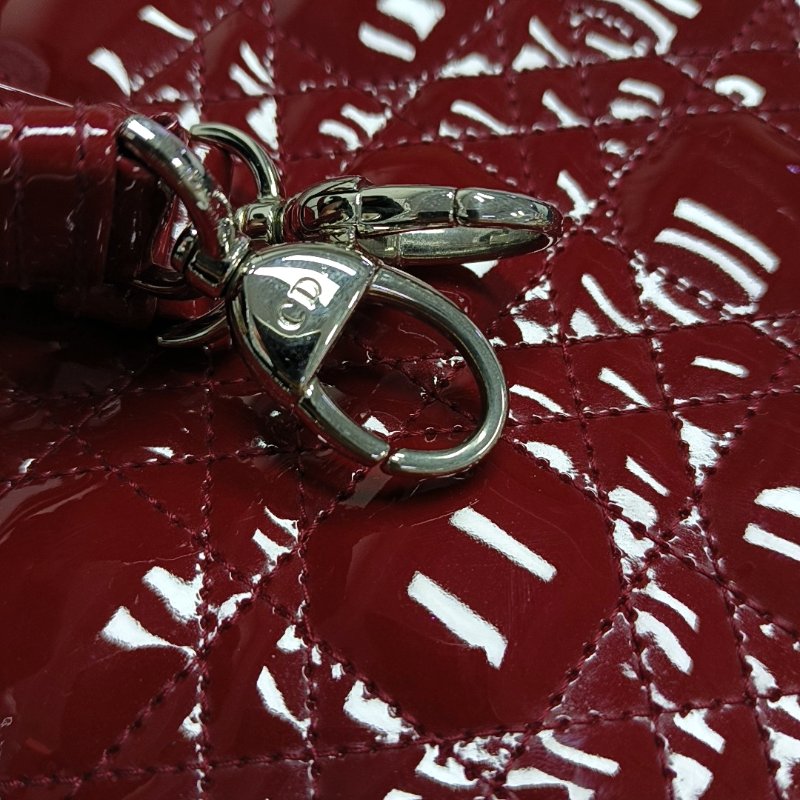 DIOR Lady Dior 中號紅色漆皮藤格紋絎縫戴妃五格單肩包手提包斜挎包銀色五金可拆卸肩帶-19