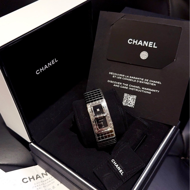 【98新大全套🆕】Chanel Code CoCo腕表/手鐲表⌚️銀色精鋼 石英機芯 黑漆面錶盤帶鑽-0