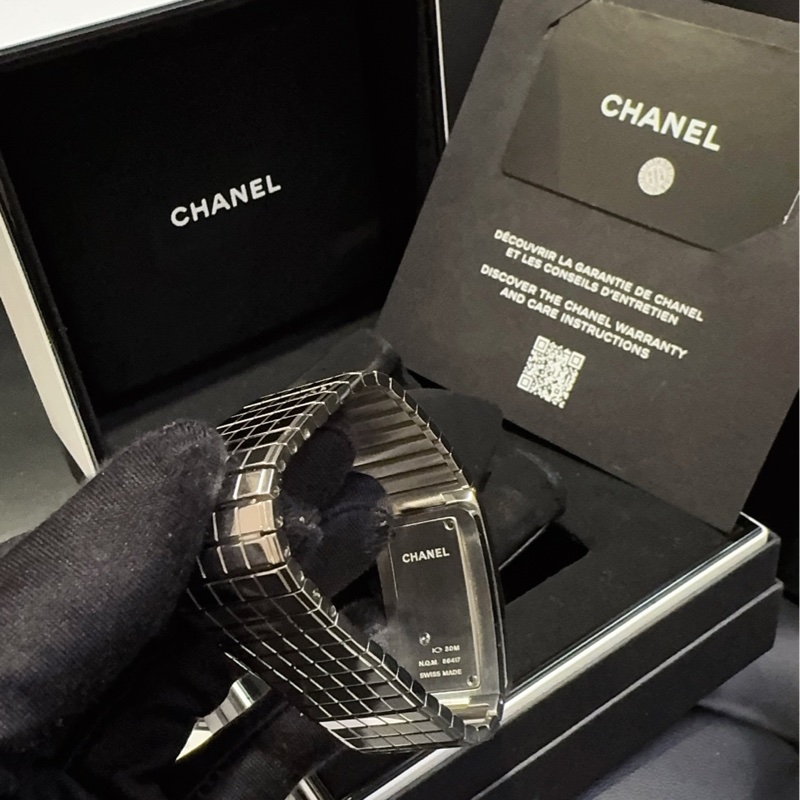 【98新大全套🆕】Chanel Code CoCo腕表/手鐲表⌚️銀色精鋼 石英機芯 黑漆面錶盤帶鑽-7