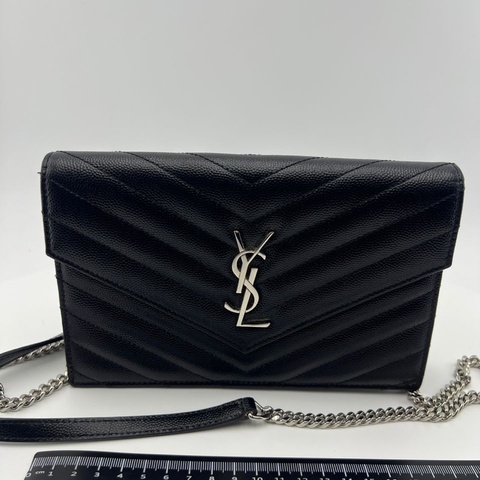 圣罗兰黑金 V 纹单肩斜挎包