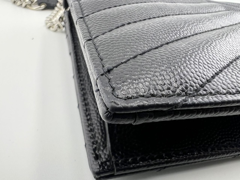 圣罗兰黑金 V 纹单肩斜挎包-9