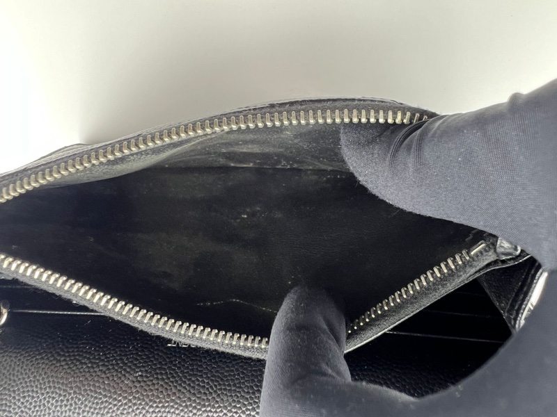 圣罗兰黑金 V 纹单肩斜挎包-19