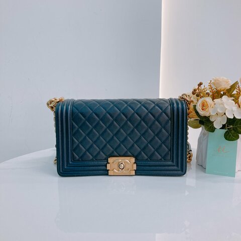 MS0436 Chanel 香奈兒 男孩 中號 魚子醬 荔枝紋 牛皮 軍藍色 金扣 Boy Medium Caviar Navy x GHW