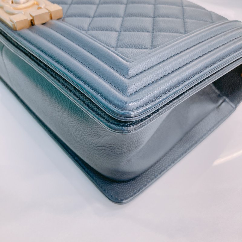 MS0436 Chanel 香奈兒 男孩 中號 魚子醬 荔枝紋 牛皮 軍藍色 金扣 Boy Medium Caviar Navy x GHW-6