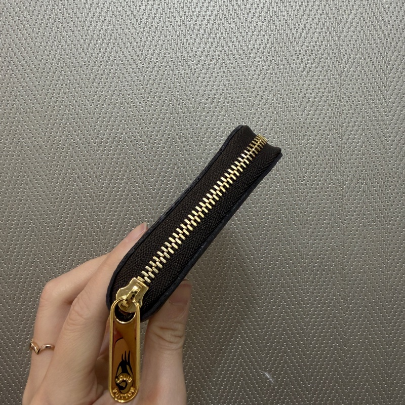 LV 原花金釦ㄇ拉零錢卡包M60067-2