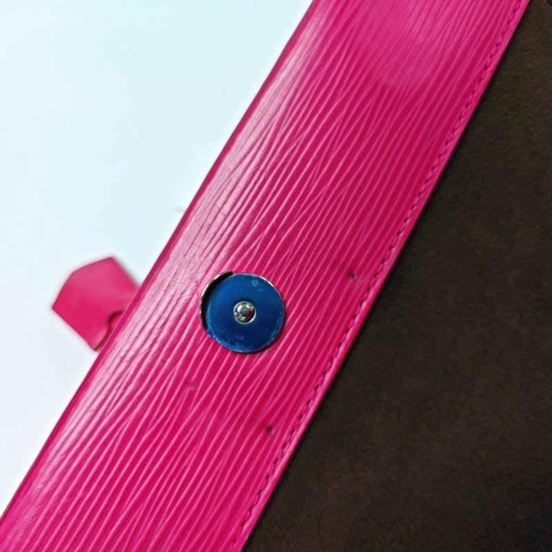 LOUIS VUITTON CLUNYBB玫紅色EPI牛皮水波紋克魯尼單肩包手提包斜挎包銀色五金可拆卸肩帶-8