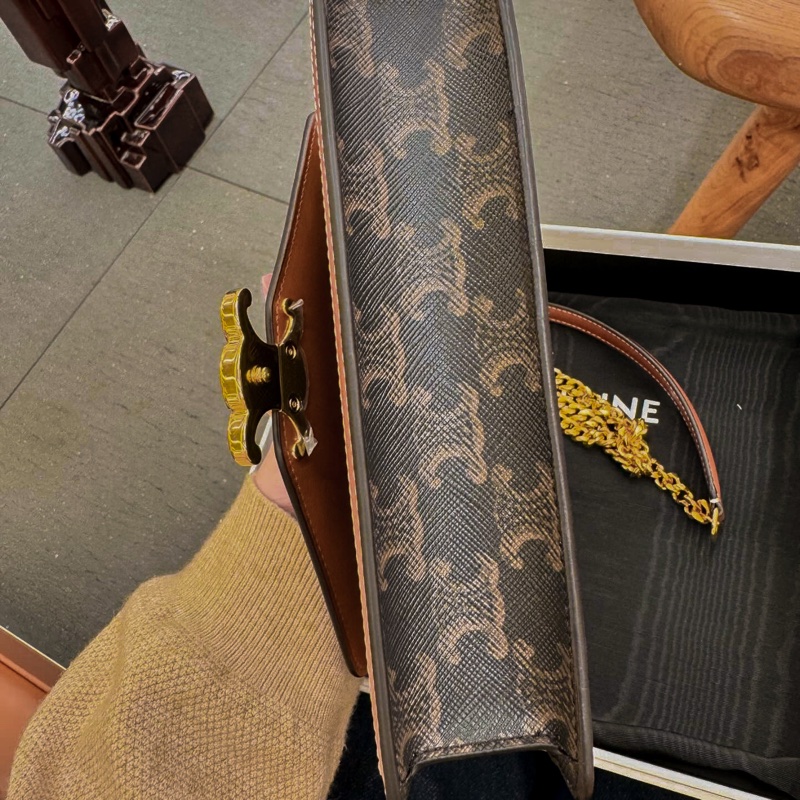 Celine 凱旋門WOC包包-10