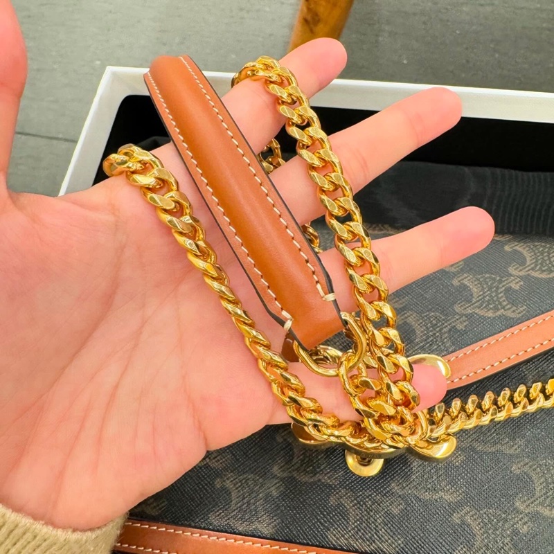 Celine 凱旋門WOC包包-13