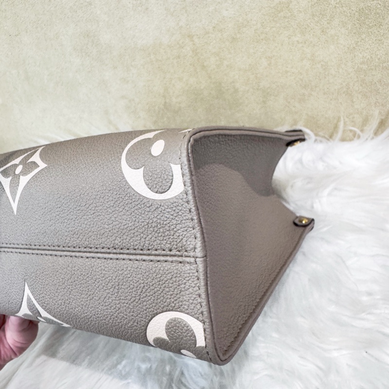 LV On The Go Pm 雙色斑鳩灰手提斜背包 近全新-6