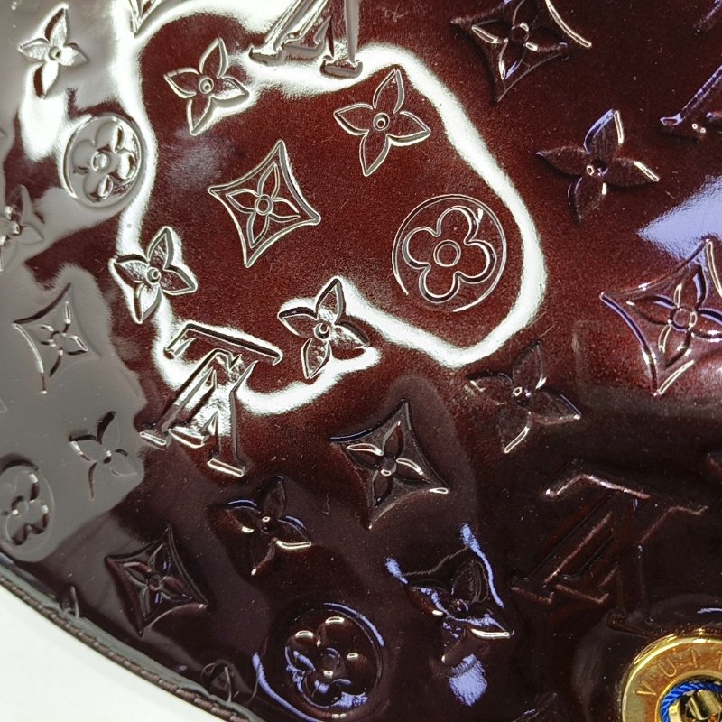 LOUIS VUITTON酒紅色漆皮老花壓紋單肩包金色五金-8