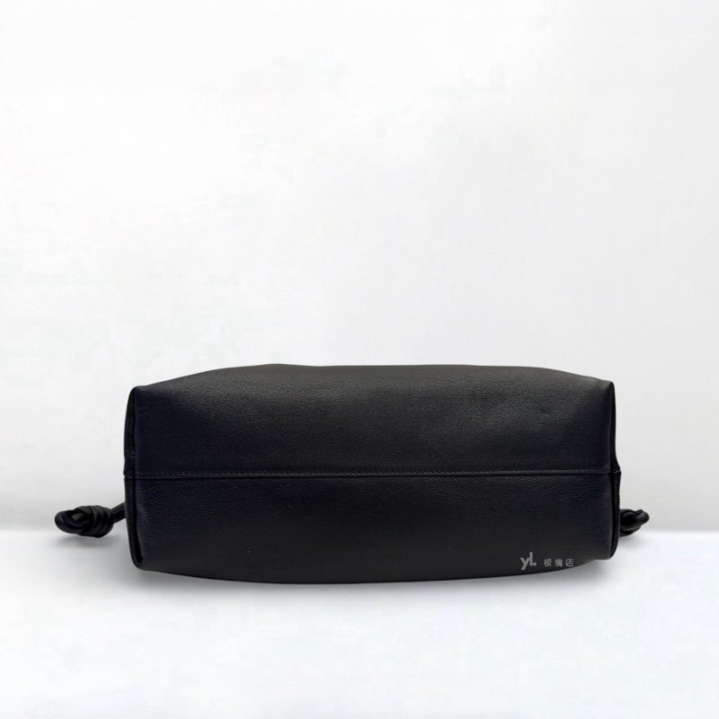 LOEWE包包 Flamenco Purse黑小羊皮束口包-4