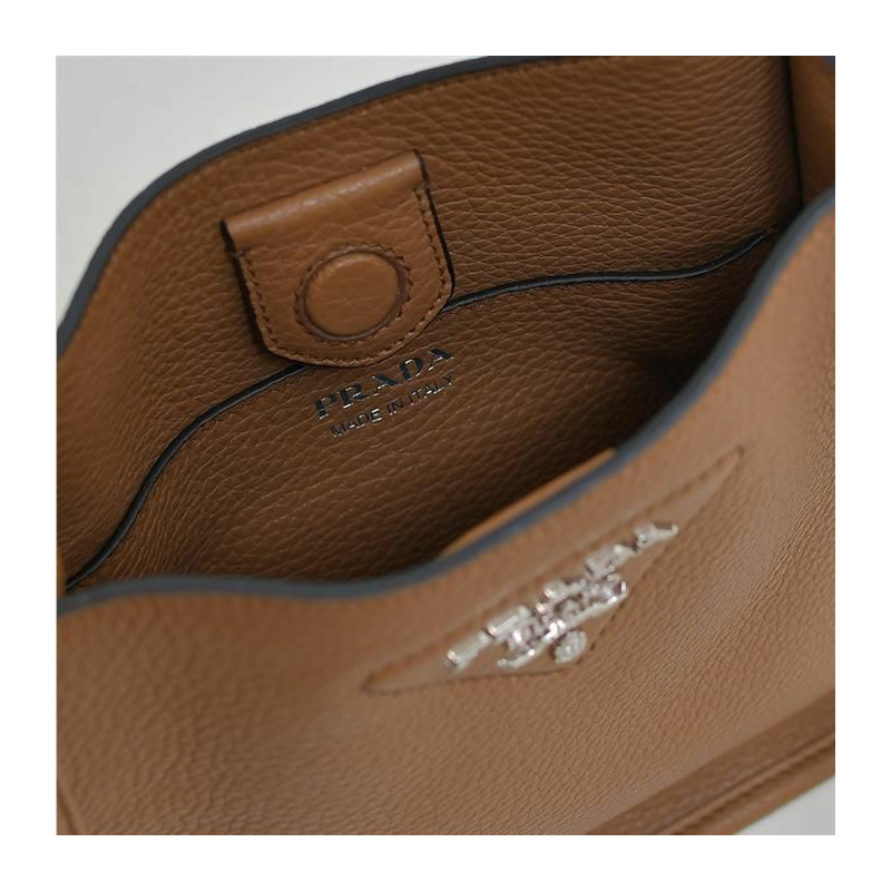 PRADA 皮革小號肩背包 1BH191 2DKV-3