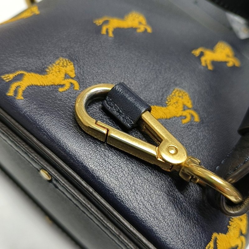 Chloe Roy黑色牛皮刺繡單肩包斜挎包手提包金色五金可拆卸肩帶-13