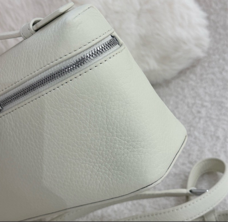 【全🆕】Loro Piana ExtraPocket L19 拉鍊開合粒面小 牛皮 單肩手提包 細語白色-2