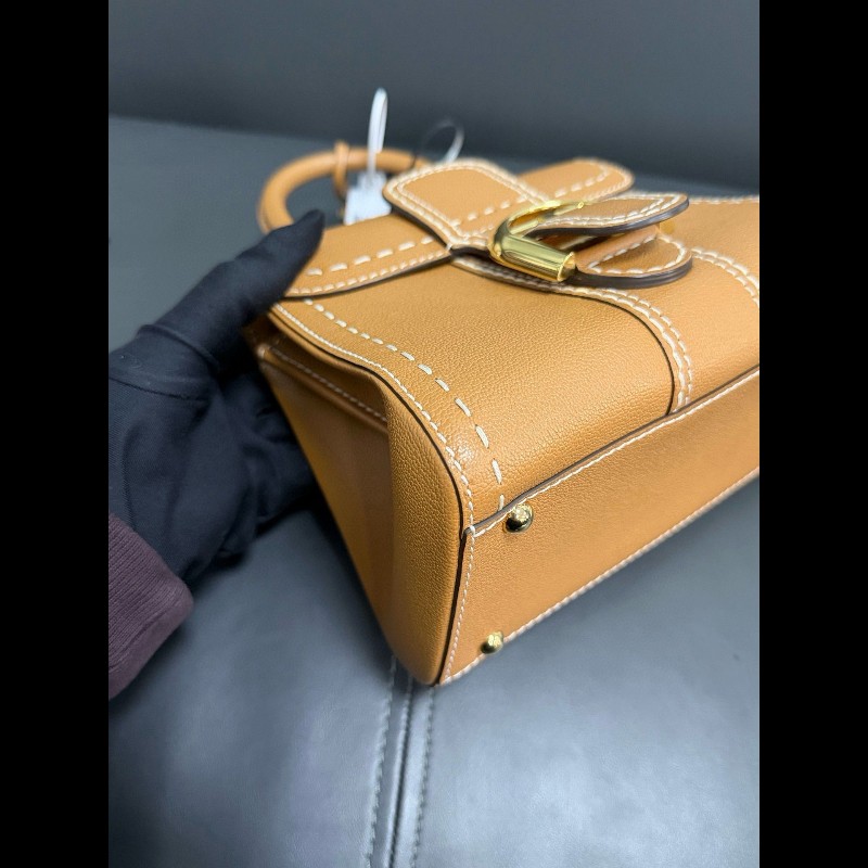 Delvaux brillant mini
焦糖色白色外縫線 手提包-7