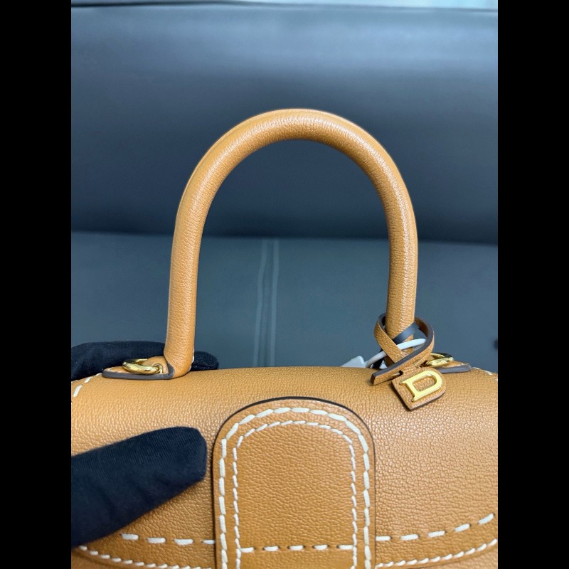Delvaux brillant mini
焦糖色白色外縫線 手提包-10