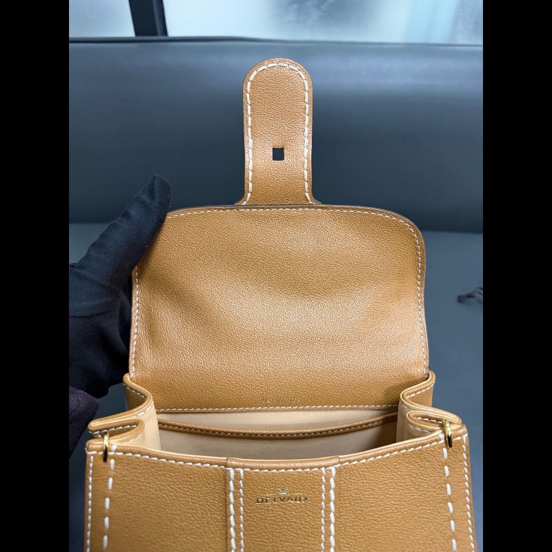 Delvaux brillant mini
焦糖色白色外縫線 手提包-12