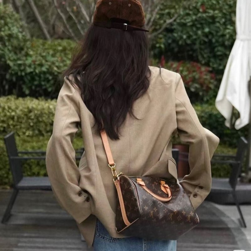 LV 🎀現品拍照🎀speedy25cm (有背帶款) 荖花波士頓包~二手-6