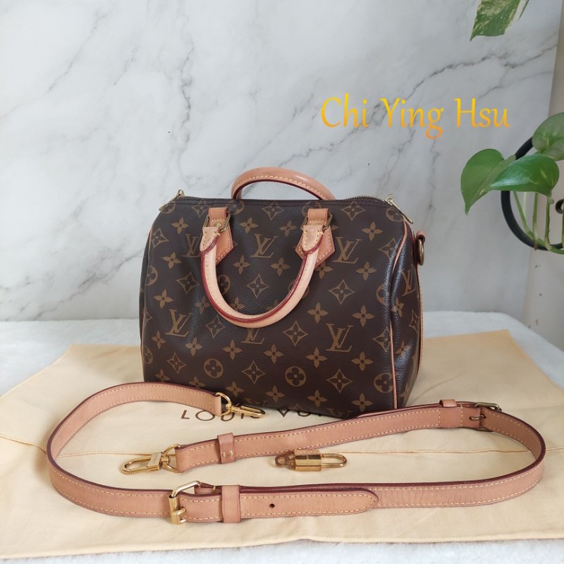 LV 🎀現品拍照🎀speedy25cm (有背帶款) 荖花波士頓包~二手-17