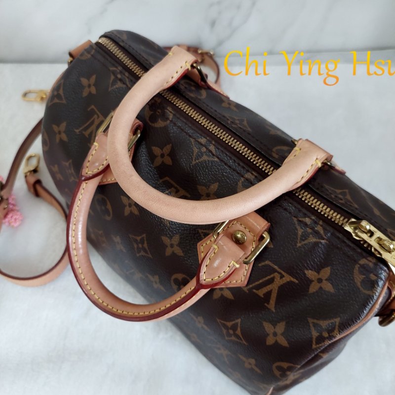 LV 🎀現品拍照🎀speedy25cm (有背帶款) 荖花波士頓包~二手-19