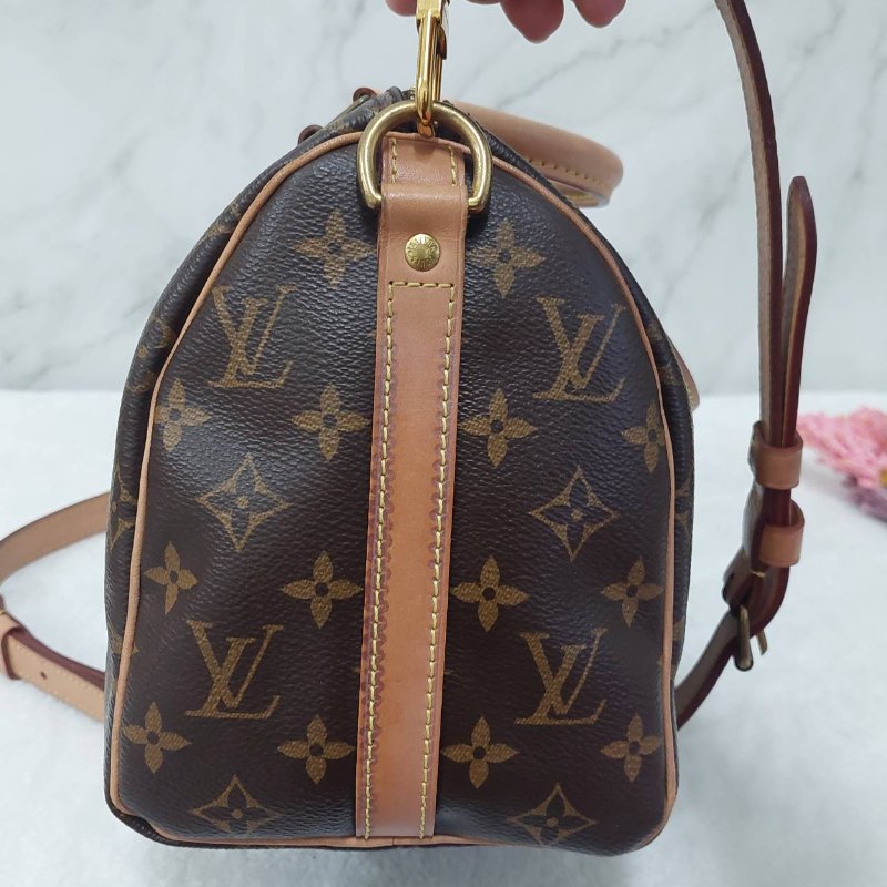 LV 🎀現品拍照🎀speedy25cm (有背帶款) 荖花波士頓包~二手-31